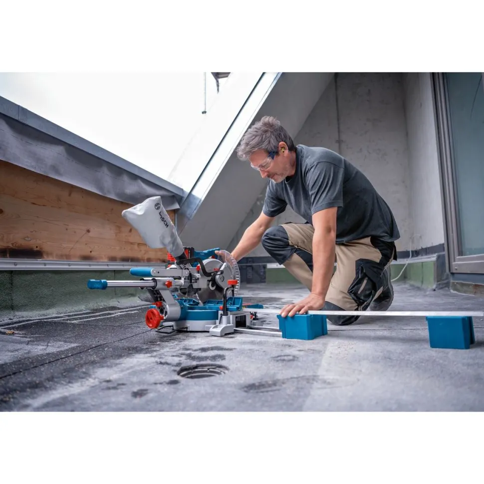 Akkukatkaisujiirisaha Bosch Professional GCM 18V-216 D Solo 18V ilman akkua