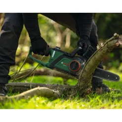 Akkuketjusaha Bosch PKE 18V-30-28 12" 18V 4,0 Ah akulla