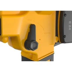 Akkulehtipuhallin/imuri Stiga VS 100E Kit 20V 2x4,0 Ah akuilla silppurilla