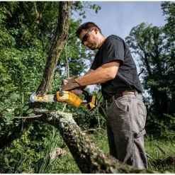 Akkuoksasaha DeWalt XR DCMPS520P1-QW 20 cm 18V 5,0 Ah akulla