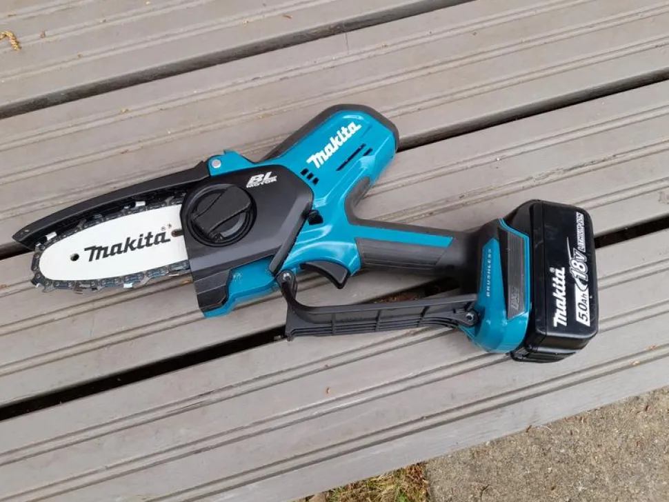 Akkuoksasaha Makita LXT DUC101Z 18V ilman akkua