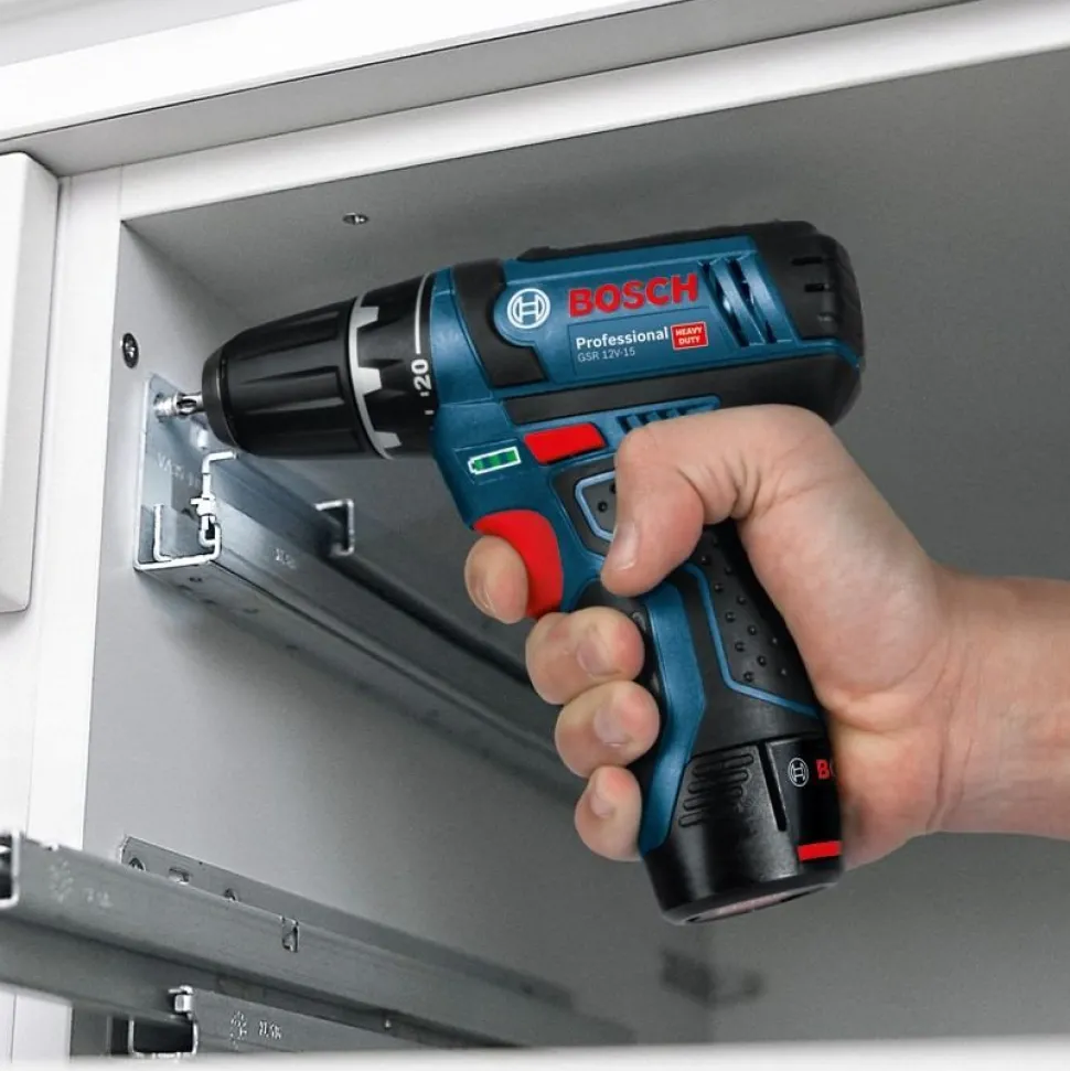 Akkuporakone Bosch Professional GSR 12V-15 12V 2x2,0 Ah akuilla + Bag