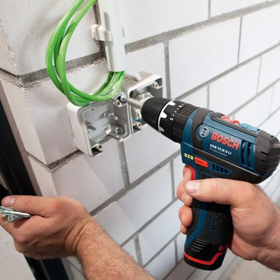 Akkuporakone Bosch Professional GSR 12V-15 12V 2x2,0 Ah akuilla + Bag