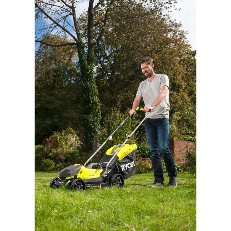 Akkuruohonleikkuri Ryobi ONE+ RLM18X33B40 18V 4,0Ah akulla