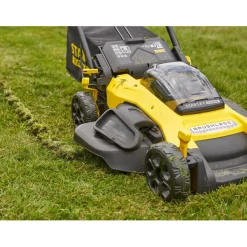 Akkuruohonleikkuri Stanley Fatmax V20 SFMCMW2651M-QW 51 cm 2x18V 2x4,0 Ah akuilla