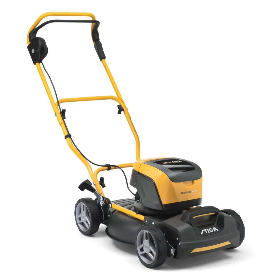 Akkuruohonleikkuri Stiga Multiclip 547 AE Kit 45 cm 48V 4,0 Ah akulla