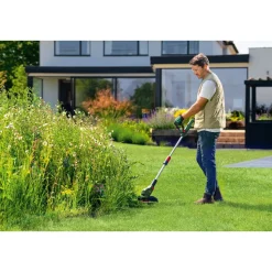 Akkuruohotrimmeri Bosch UniversalGrassCut 18V-26-500 18V 2,0 Ah akulla