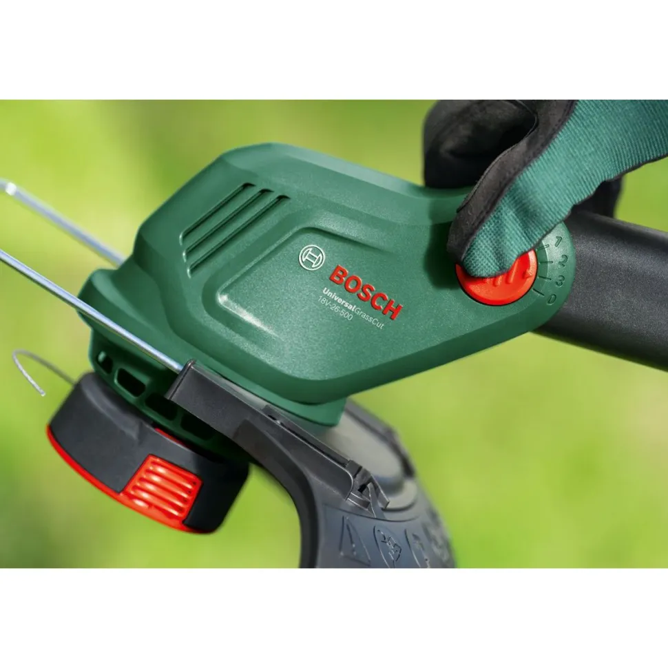 Akkuruohotrimmeri Bosch UniversalGrassCut 18V-26-500 18V 2,0 Ah akulla