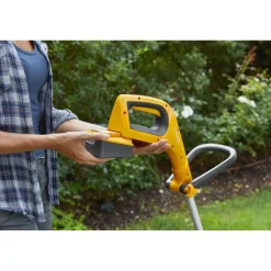 Akkuruohotrimmeri Stiga GT 100E Kit 20V 2,0 Ah akulla