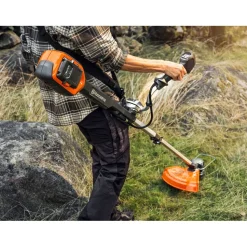 Akkutrimmeri Husqvarna 220iR 36V ilman akkua