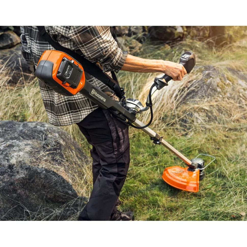 Akkutrimmeri Husqvarna 220iR 36V ilman akkua