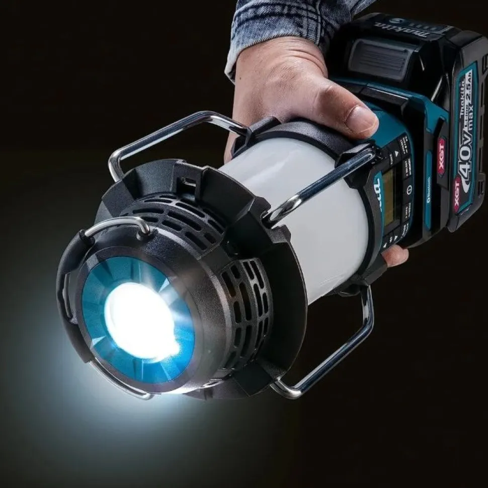 Akkuvalaisinradio Makita XGT MR009GZ 40V ilman akkua