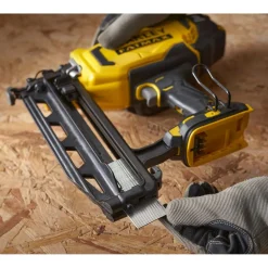 Akkuviimeistelynaulain Stanley FatMax V20 SFMCN616B-XJ 16GA 18V ilman akkua