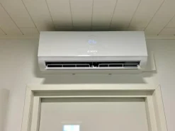 Ilmalämpöpumppu jäähdytyskäyttöön Bosch Climate 3000i W 35 E, 3.5kW