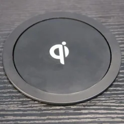 Jatkojohto Gelia Pop up 3+2+1 2m 3-osainen + 1xUSB-A + 1xUSB-C + langaton lataus musta/harmaa