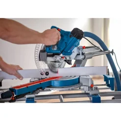 Katkaisu- ja jiirisaha Bosch Professional GCM 305-216 D Ø216mm + terä