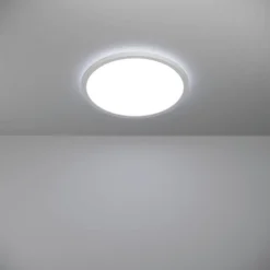 Kattovalaisin Eglo Rovito LED CCT IP44 eri kokoja