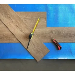 Kivikomposiitti vinyylilankku DomusFlooring Jatul hopeatammi, 4x180x1220mm