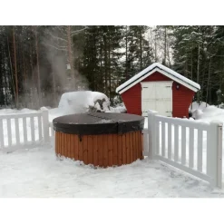 Kylpytynnyri kaasukamiinalla SpaDealers City-Palju Arctic 4-6 hlöä 1200l brown/graphite black