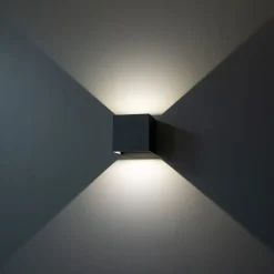 LED-ulkoseinävalaisin FTLIGHT Iina 2x5W eri valonvärejä 570lm säädettävä keila musta