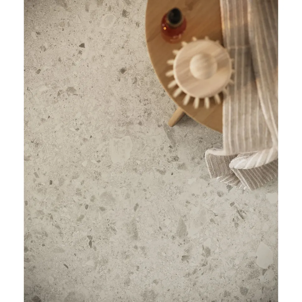 Märkätilan muovimatto Tarkett Aquarelle Breccia Stone Beige, leveys 2m