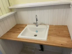 Pesuallas Vitra S20 hananreiällä upotettava 50 cm