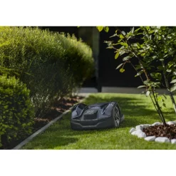 Rajalangaton robottiruohonleikkuri Husqvarna Automower 310E Nera 1000 m²