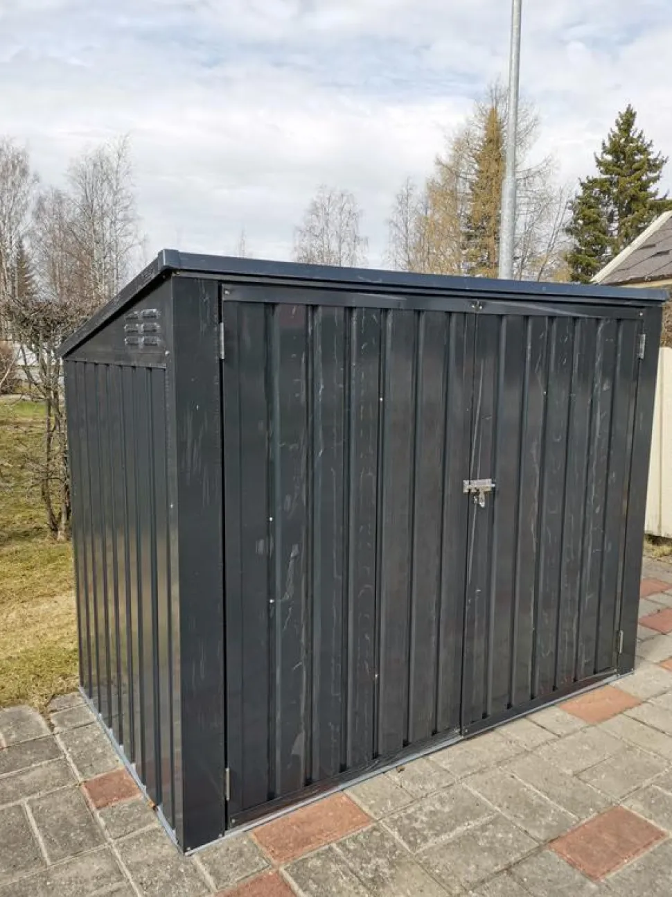 Roskakatos Fornorth, tummanharmaa, eri kokoja