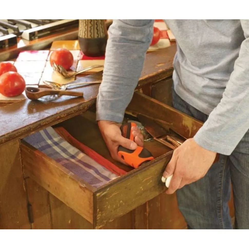 Ruuvinväännin Black+Decker CS3651LC 3,6V akulla