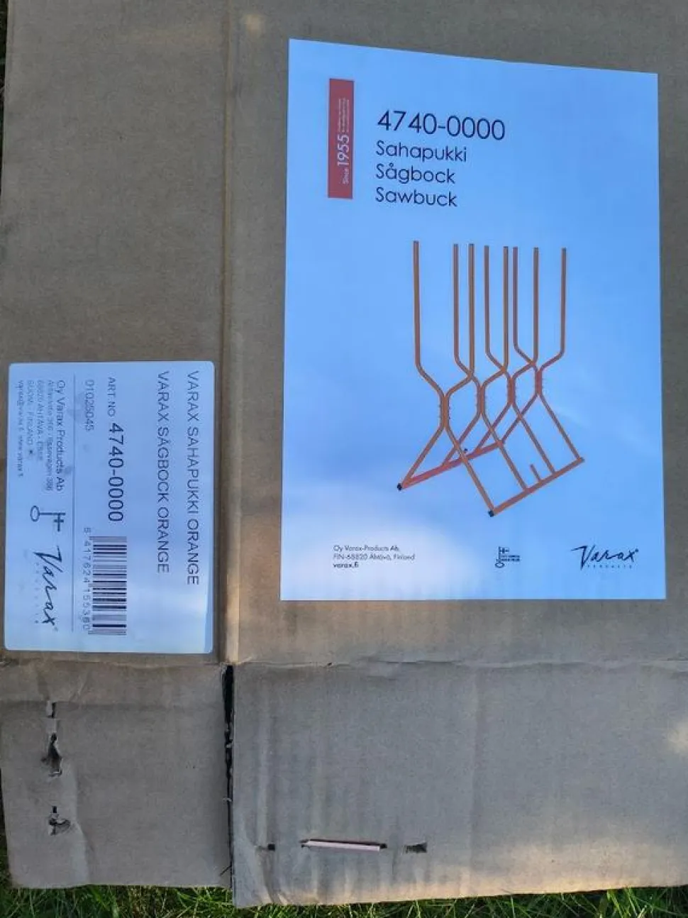 Sahapukki Varax 123 x 97 x 55 cm eri värejä