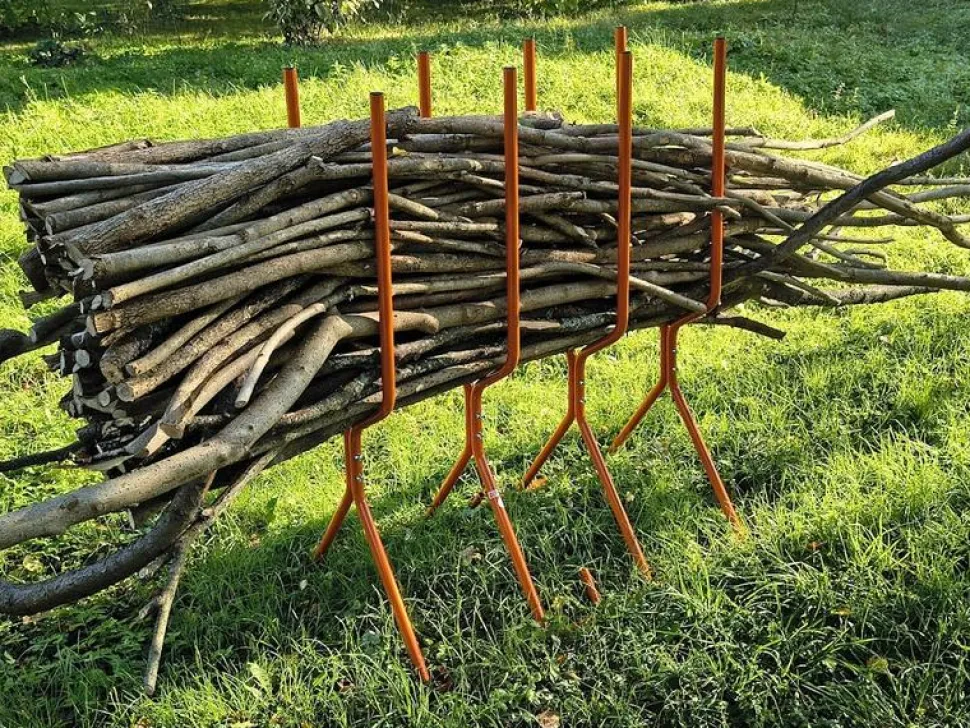 Sahapukki Varax 123 x 97 x 55 cm eri värejä
