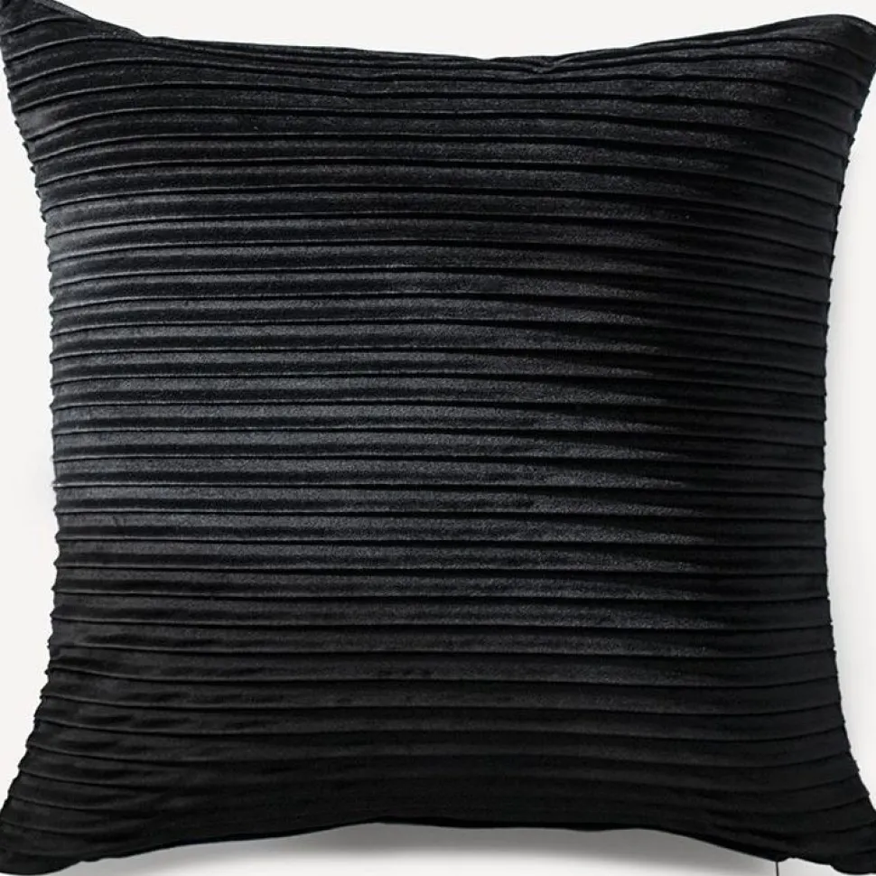 Samettityyny Lennol Cooper 45x45 cm musta