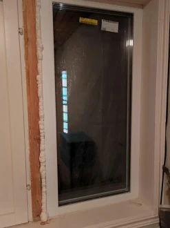 Seicom Classic 3K 3-lasinen kiinteä PVC-ikkuna, A-malli
