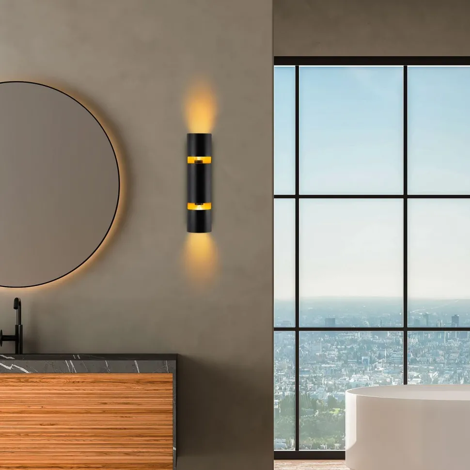 Seinävalaisin Linento Lighting Luxora, musta
