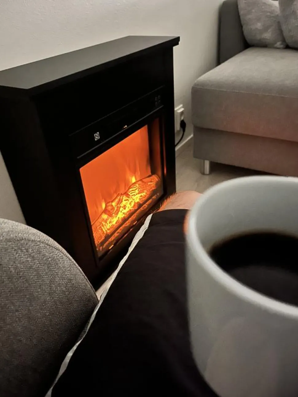 Sähkötakka Lykke S 2000W musta