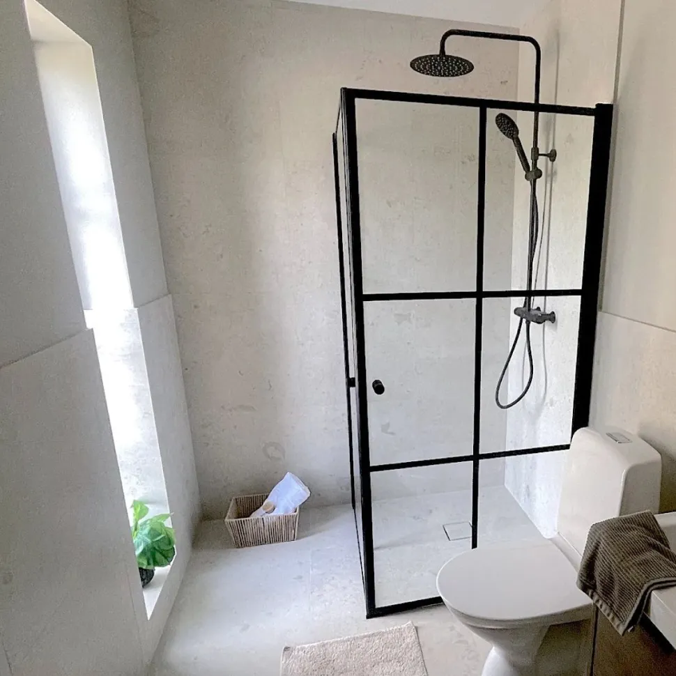 Suihkunurkka Sunwind Tiana Black, 900x900x1900mm, kaksi ovea, kirkas lasi, musta profiili