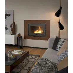 Takkasydän Invicta Foyer Optimise 700 savupellillä, 7 kW, 65 kg