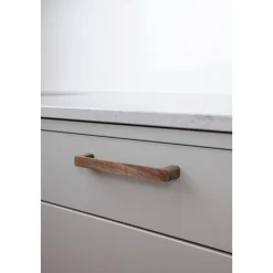 Tankovedin Beslag Design Sans, cc160mm, eri värejä