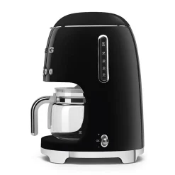 Tuotepaketti Smeg - vedenkeitin KLF03 1,7 l, kahvinkeitin ja leivänpaahdin TSF02