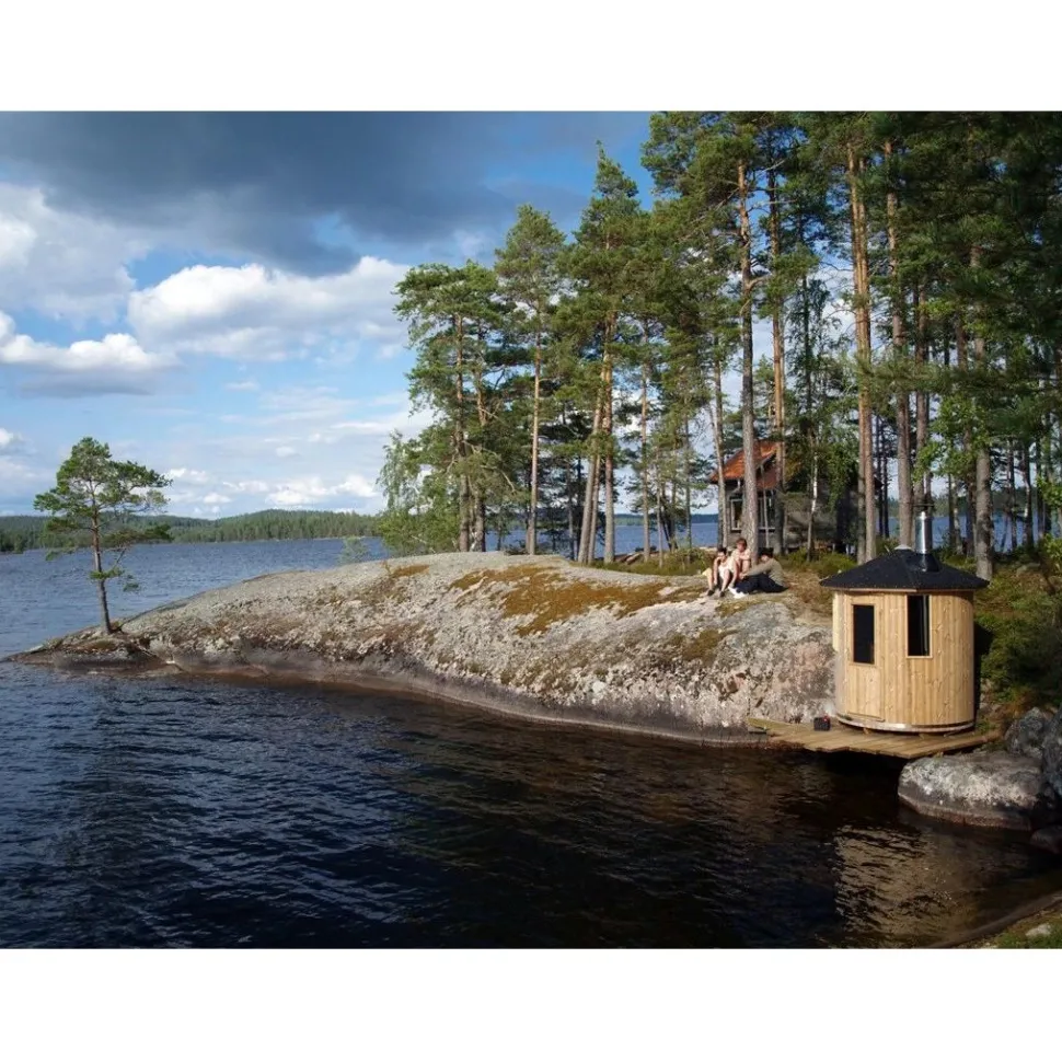 Tynnyrisauna SpaDealers pystymalli Ø180cm lämpöpuu sis. puukiukaan ja savupiipun