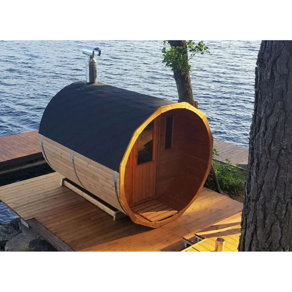 Tynnyrisauna SpaDealers vaakamalli Ø200x260cm lämpöpuu sis. puukiukaan ja savupiipun