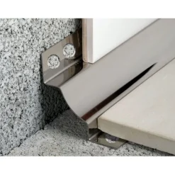 Ulkokulmapala Euroshrink sisäkulmalistaan rst e-210s, 11mm, eri värejä