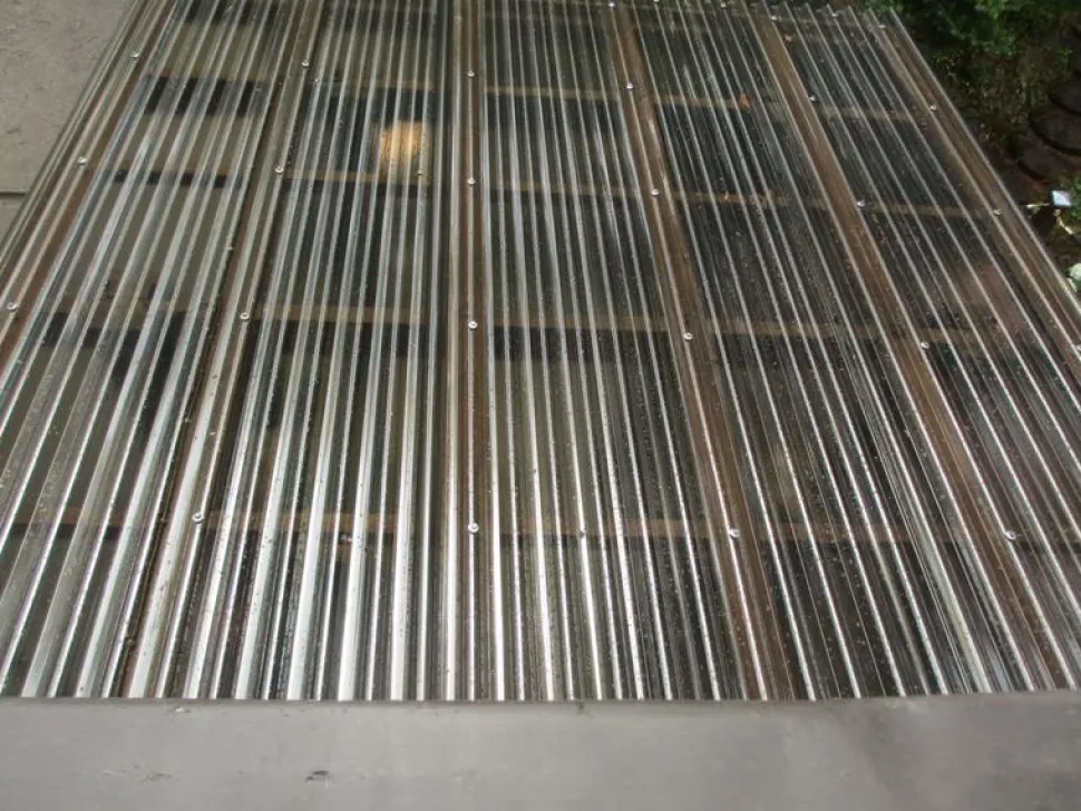 Valokate Keraplast PC Omega 1 mm, pronssi 1060 x 3000 mm