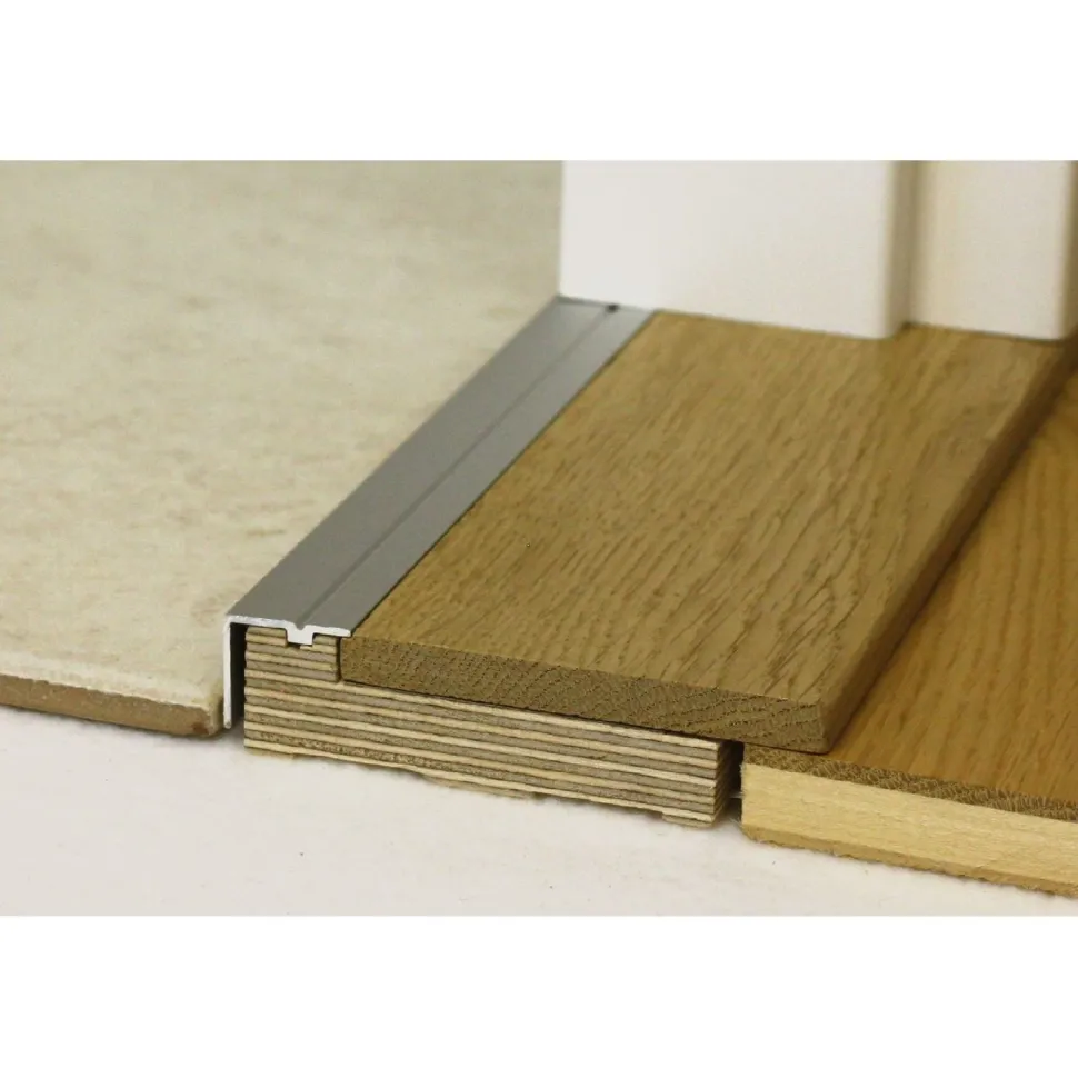 Vedeneristekynnys Panelia Woods Pro, 22x92x907mm M9, tammilakattu, eri kyntekorkoja
