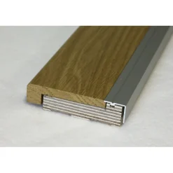 Vedeneristekynnys Panelia Woods Pro, 22x92x907mm M9, tammilakattu, eri kyntekorkoja