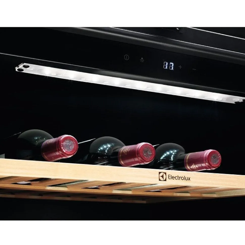 Viinikaappi Electrolux EWS4052B5B 500 Core, integroitava