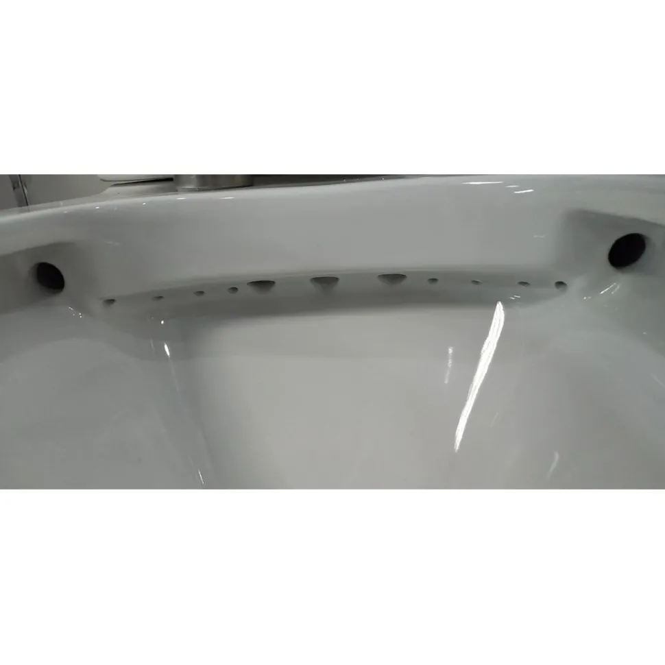WC-istuin Interia Pako Rimless soft-close -kannella kaksoishuuhtelu, valkoinen